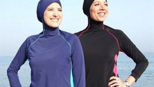 فى فرنسا..رجل أعمال يدفع غرامات ارتداء البوركيني