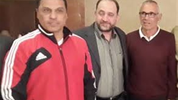 «كوبر» يساند المنتخب الأوليمبي