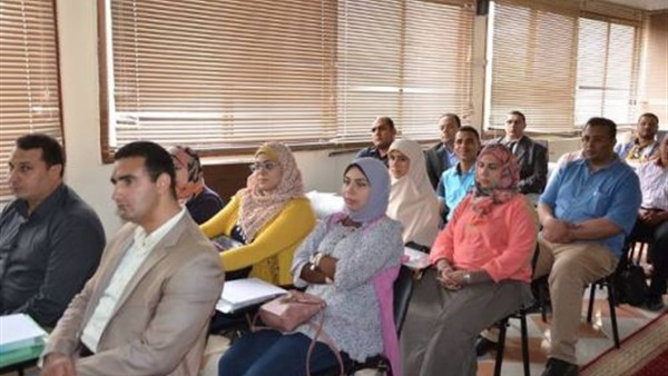 دورة تدريبية لتأهيل قيادات الصف الثانى بالمنيا 