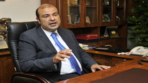 نشرة أخبار الساعة الخامسة مساءً.. مجلس الوزراء يقبل استقالة وزير التموين.. تعديل وزاري يشمل 5 حقائب وزارية.. «التجمع» يناقش القيمة المضافة وقرض صندوق النقد.. برشلونة يتعاقد مع حارس أياكس لمدة 5 سنوات