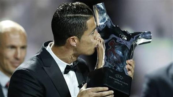 رونالدو أفضل لاعب في أوروبا 
