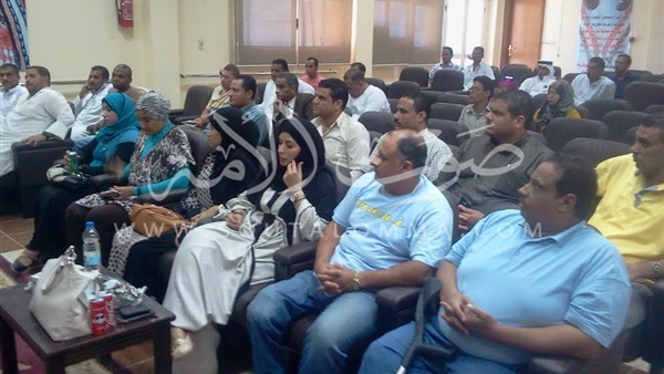 بالصور.. ندوة عن أهمية المجالس المحلية فى طور سيناء 