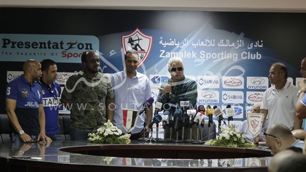 بالصور..رئيس الزمالك يفجر «مفاجأة» بالانسحاب من مباراة الوداد