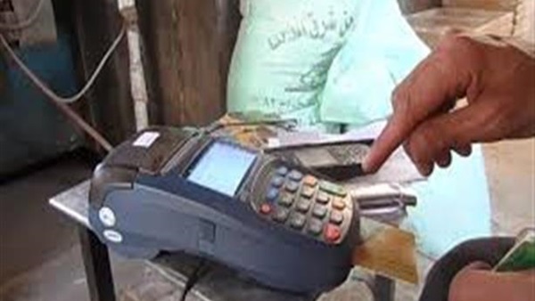 تجديد حبس موظف متهم بالتلاعب فى كروت التموين 