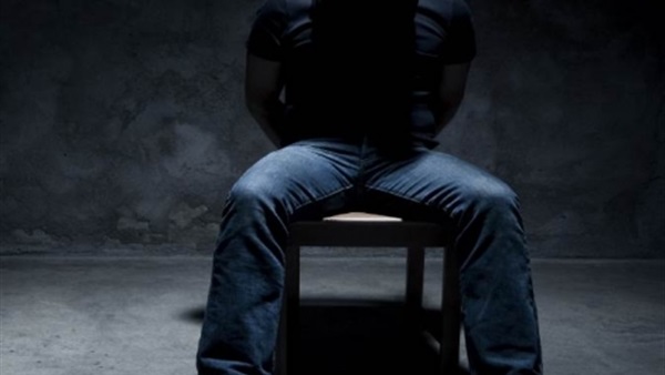 بالفيديو.. والدة أحد المختفين قصريًا تدين الجهات الأمنية بالتقصير 