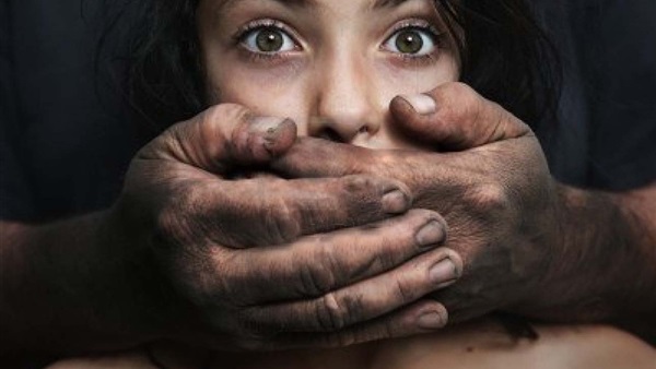 حبس المتهمين باغتصاب ربة منزل أمام زوجها بشبرا الخيمة