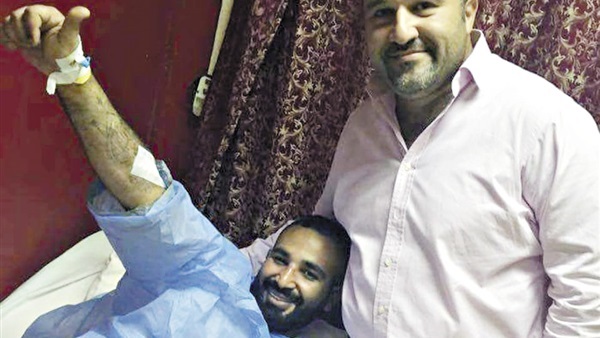 بالصور.. أحمد سعد يخضع لجراحة تجميل