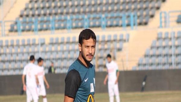بالصورة.. «رفعت» في معسكر الزمالك بعد وصول «الاستغناء»