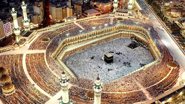 الدفاع المدني ينفي نشوب حريق في فندق بمكة المكرمة