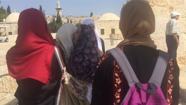 برازيلية تشهر إسلامها في المسجد الأقصى