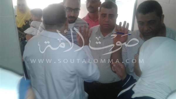 بالصور.. مدير مستشفي سيدي سالم الجديد يتفقد حالات الأقسام المختلفه
