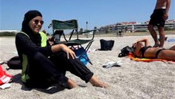 «20 صورة» ترصد..  «البوركيني» يغزو أوروبا رغم محاولات المنع 