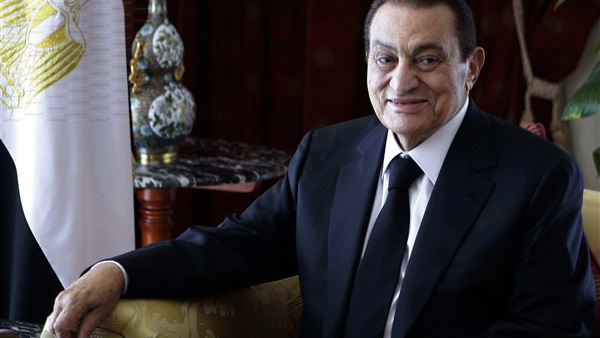 مفاجأة.. سويسرا تعيد التحقيقات في أموال مبارك المجمدة