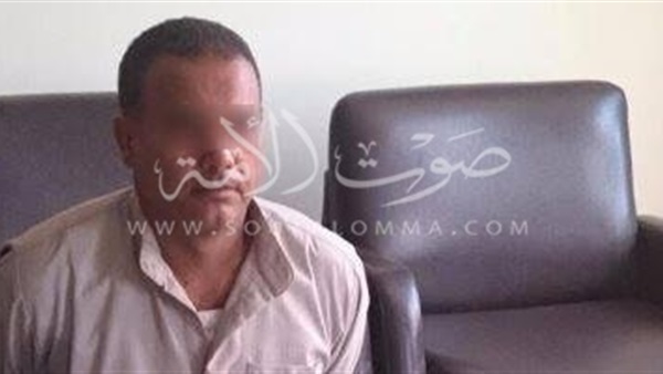 ضبط عاطل بحوزته بندقية آلية و32 طلقة بالمحلة
