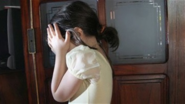 ربة منزل تتهم شقيقها بإغتصاب نجلتها  فى شبرا الخيمة