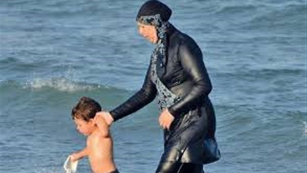 الأمم المتحدة: حظر فرنسا للبوركيني "رد فعل غبي" على التطرف
