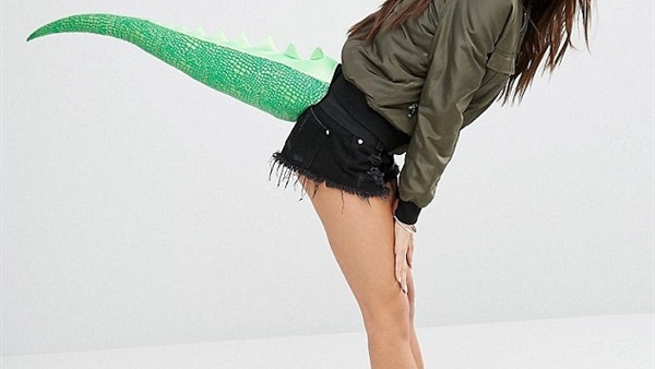 بالصور..ذيول الحيوانات ابرز اكسسوارات النساء العالمية