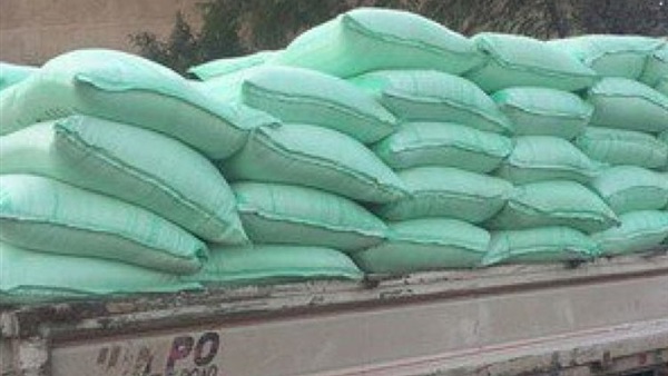 ضبط طن و300 كيلو دقيق بلدى قبل تهريبهم فى الدقهلية