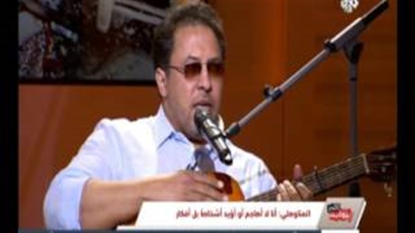 بالفيديو.. المناوهلي عن غيابه التلفزيونى: "مبحبش أقعد مع حد بيطبل"