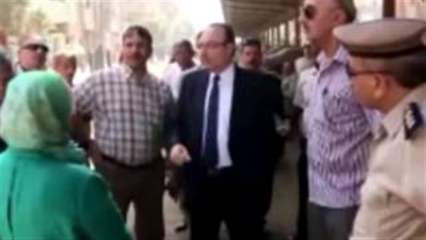 بالفيديو والصور.. محافظ بني سويف يتفقد الحالة المرورية
