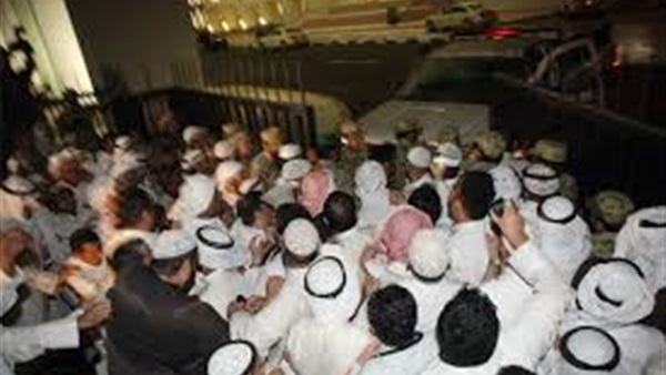 الكويت تحذر رعاياها بضرورة فحص أجهزتهم قبل السفر إلى أمريكا
