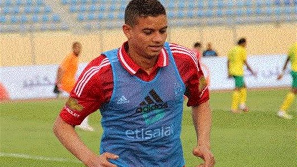 "مدافع الأهلي" يهنئ "أمير القلوب" بعيد ميلاده