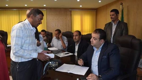 فتح باب التظلمات للحالات الإنسانية للمعلمين المنتدبين بالفيوم 