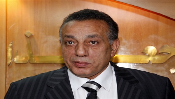بالصوره.. نادر السيد ومارادونا 