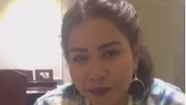 شيرين تداعب جمهورها: «هعمل صينية فته كبيرة وأكلها فى العيد »