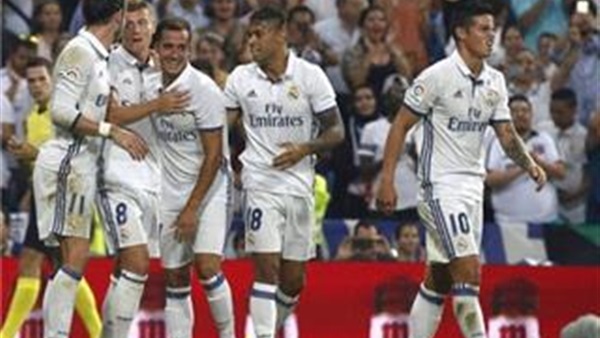 ريال مدريد يحرز ثلاثية نظيفة على أوساسنا في الشوط الأول 
