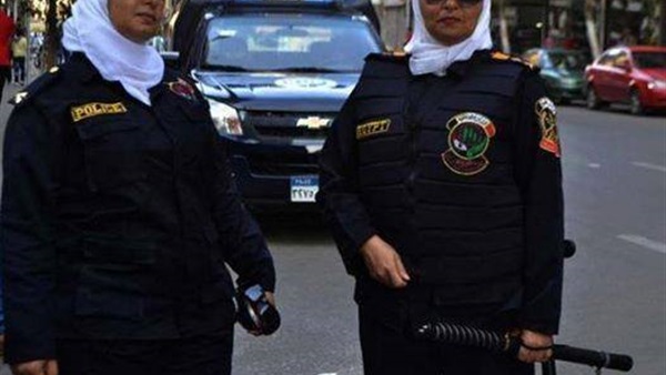 «الشرطة النسائية» تضبط شابًا حاول التحرش بفتاة بحديقة الازهر