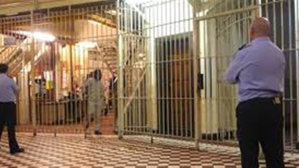 اشتباكات في أحد سجون فرنسا.. والقوات الخاصة تتدخل