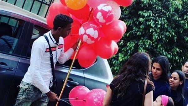 «غادة عبد الرازق» تحتفل بالعيد علي طريقتها