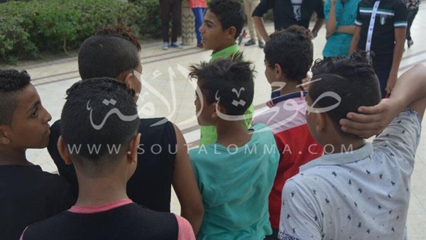 بالصور.. «قصات الشعر» أبرز المشاهد في ثاني أيام عيد الأضحى