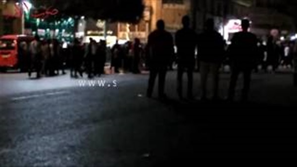 بالفيديو.. مشاجرة بين سائقى «الميكروباص» أمام سور الأزبكية