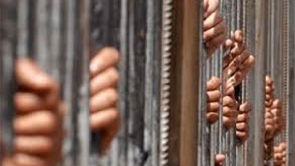 تجديد حبس عاطل لاتهامه بالإتجار في المخدرات بالدرب الأحمر