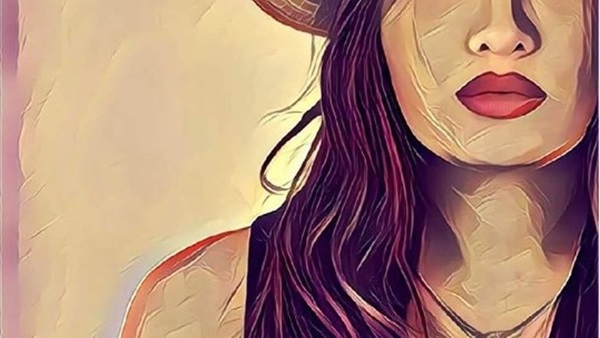 «راندا البحيري»: تشارك جمهورها ريشة معجبيها