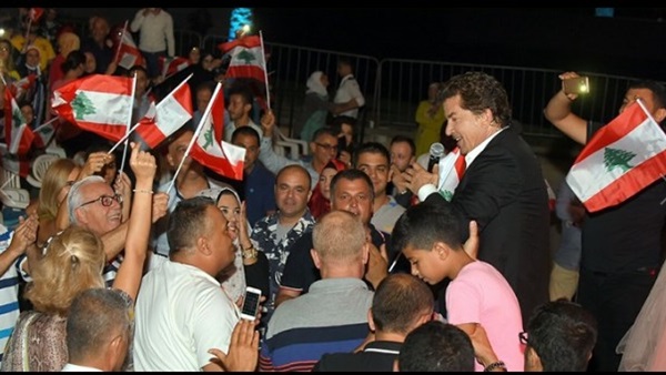 بالصور..وليد توفيق يتألق فى حفلة بمهرجان طرابلس