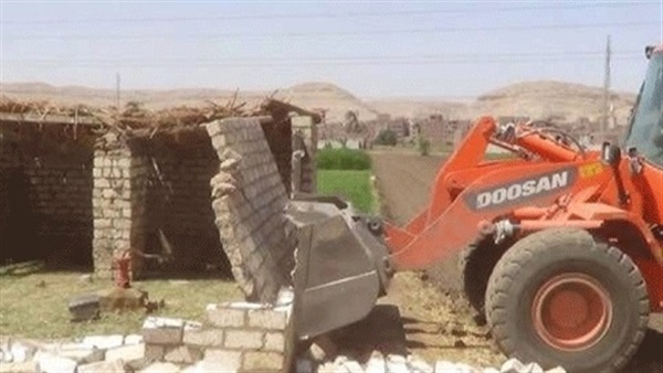 إزالة 26 حالة تعد على أملاك الدولة في كفر الشيخ