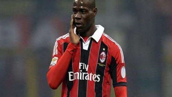 بالوتيلي يقود نيس لإكتساح موناكو.. ويرتقي لقمة الدوري الفرنسي