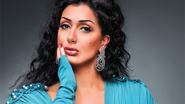 «غادة عبد الرازق»: بحاول أشوف الدنيا بعين واحدة
