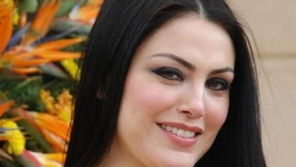 بالصورة.. «دارين حداد» برفقة السفير المصرى فى تونس