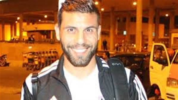 محمد شعبان لاعب المقاولون أول حالة طرد في الدوري