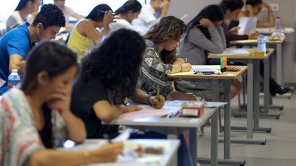فى اسبانيا..مظاهرة من أولياء الأمور ضد الواجب المدرسى 