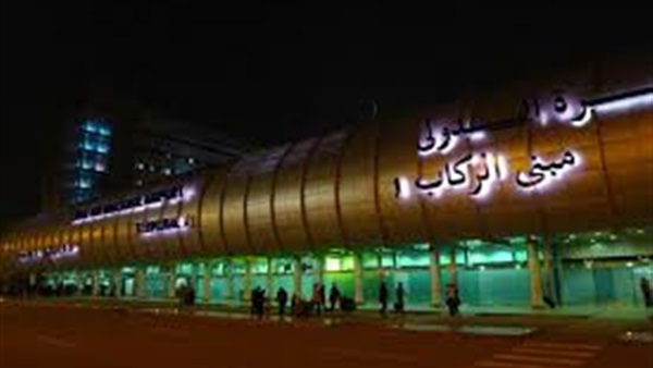 وفد إعلامي فرنسي وآخر بلجيكي يصلان القاهرة لزيارة المعالم السياحية