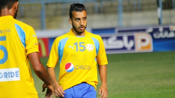 لاعب الأسماعيلى يخضع لعملية الغضروف