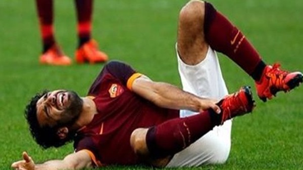 لاعب لاتسيو يعتذر للنجم المصري محمد صلاح