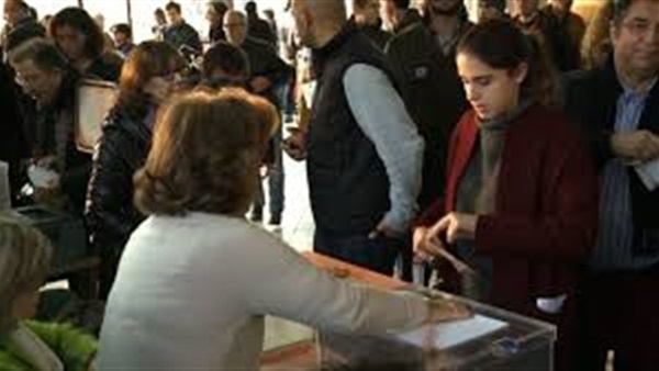 انتخابات إقليمية من غير المرجح أن تنهي المأزق في إسبانيا