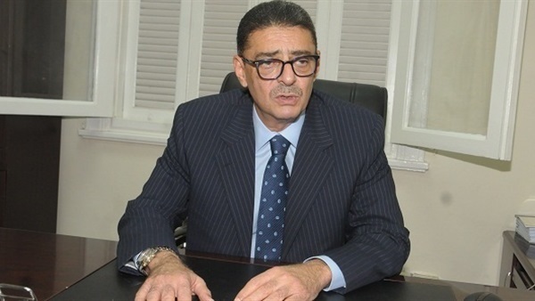 محمود طاهر يجتمع بـ«عبد الحفيظ» 