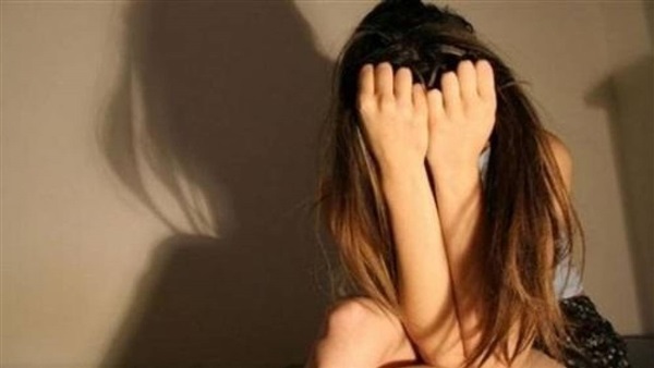 ساقطة لـ«مباحث الآداب»: «جوزي كان بيسرحني.. أصله بيحب يتفرج» 